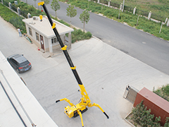 小型吊車吊重物時往下縮臂怎么回事