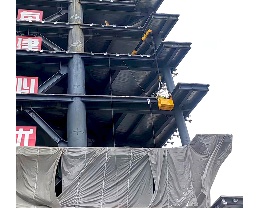 項目一線丨科步蜘蛛吊助力幕墻安裝
