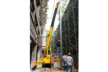 上海美巢鋼結構吊裝