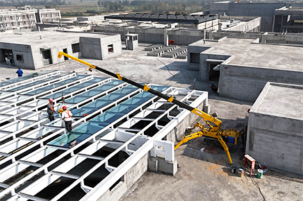 KB3.0頂樓玻璃吊裝