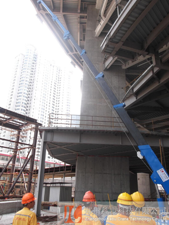 KB3.0履帶起重機，成功運用于上海中心大廈施工