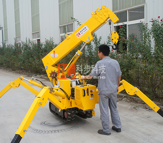 科步講堂：強(qiáng)化安全意識(shí)，預(yù)防小吊車側(cè)翻