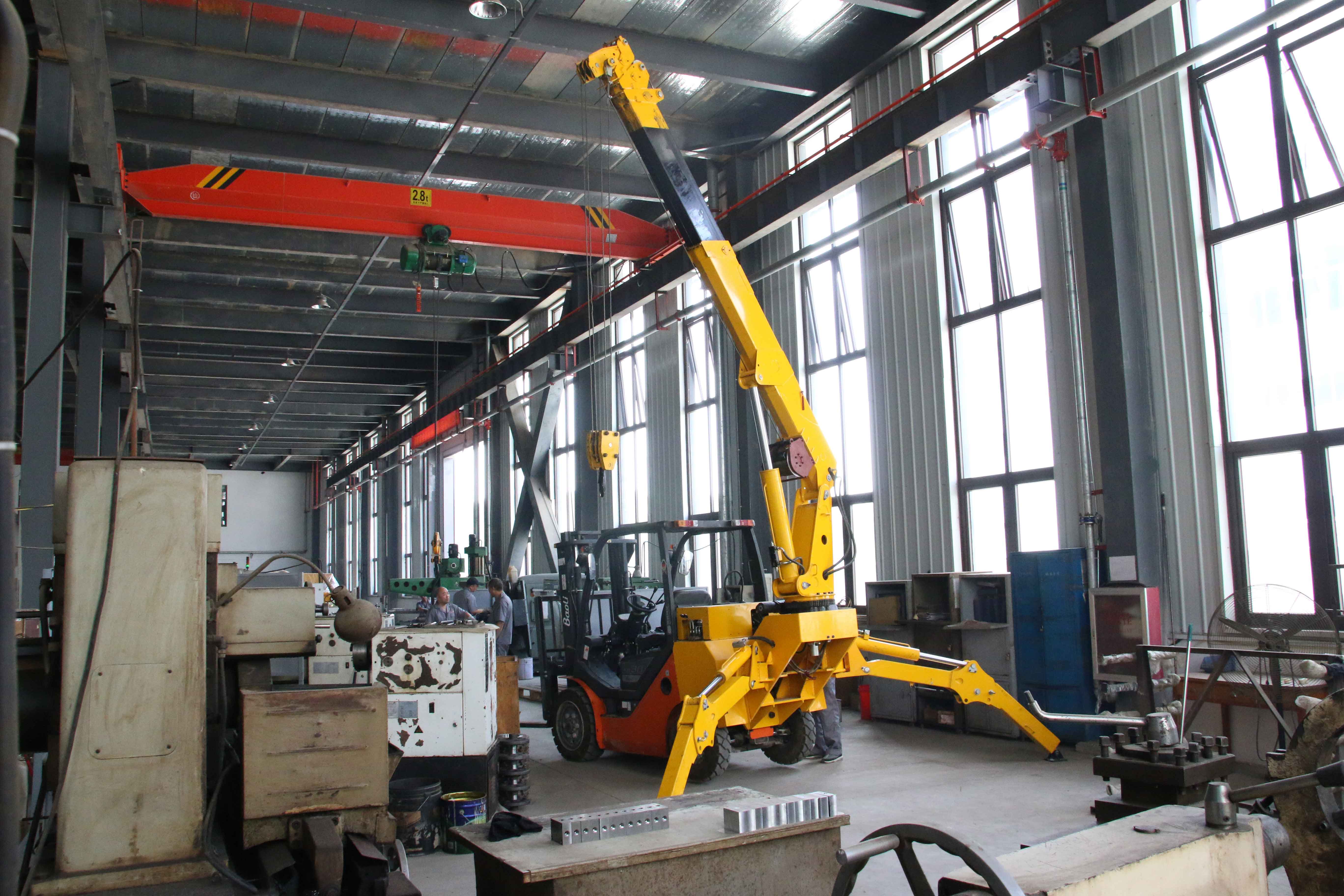 室內(nèi)小型吊車