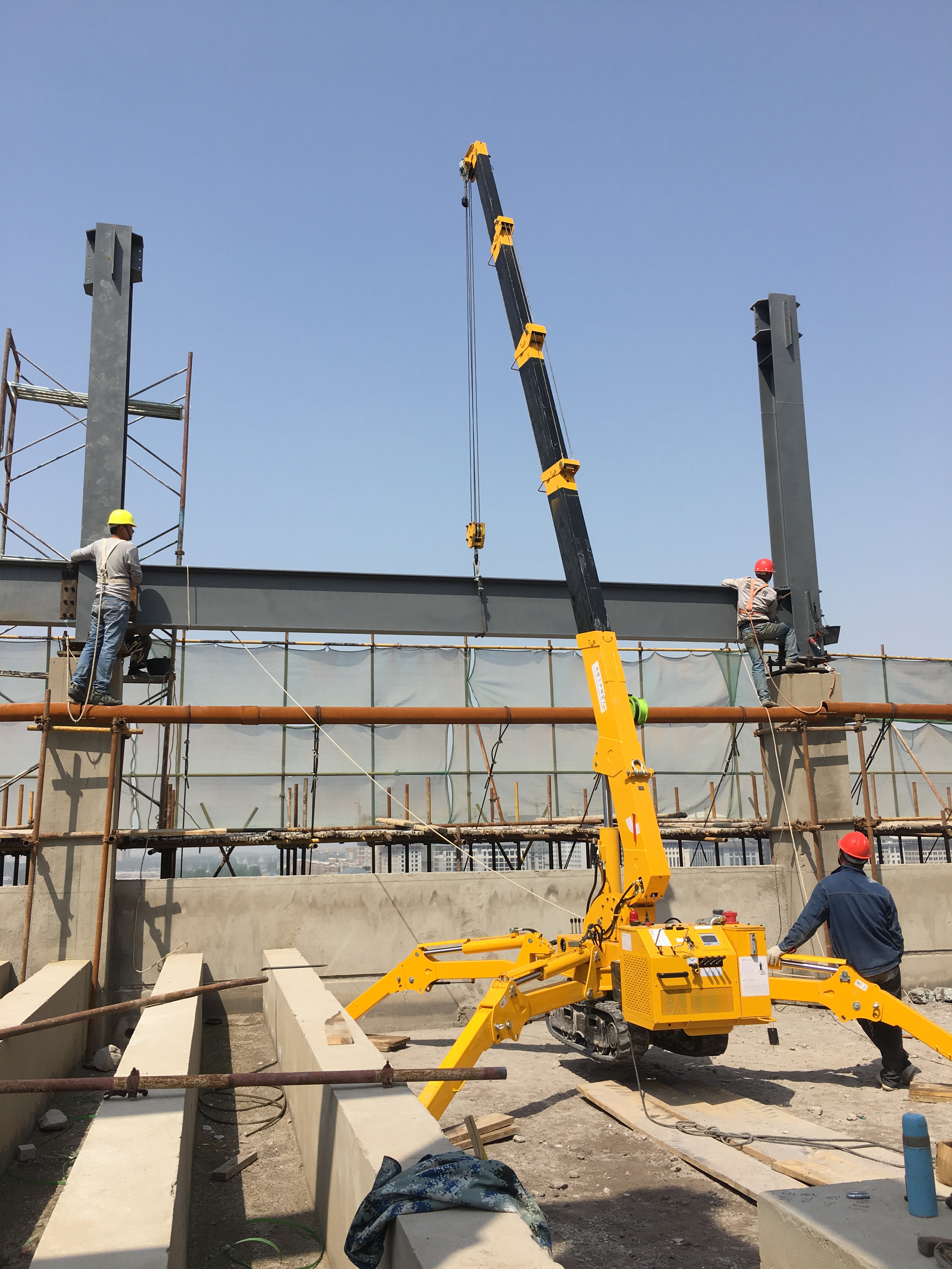 科步3噸履帶式起重機