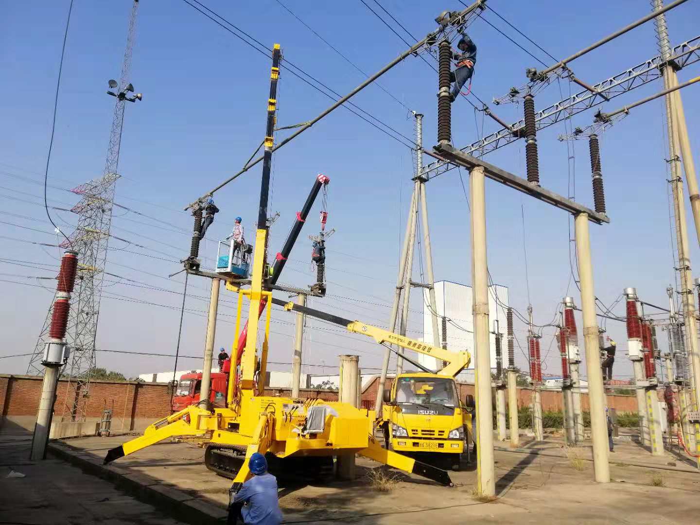 微型折疊履帶吊機